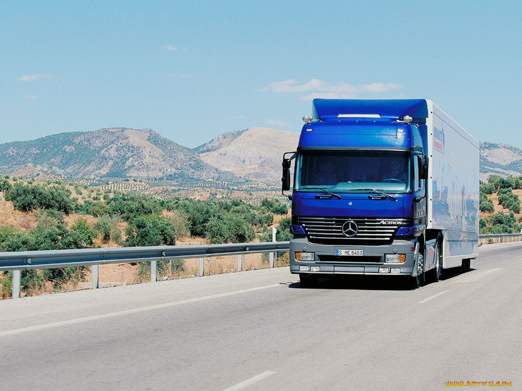 , mercedes, trucks